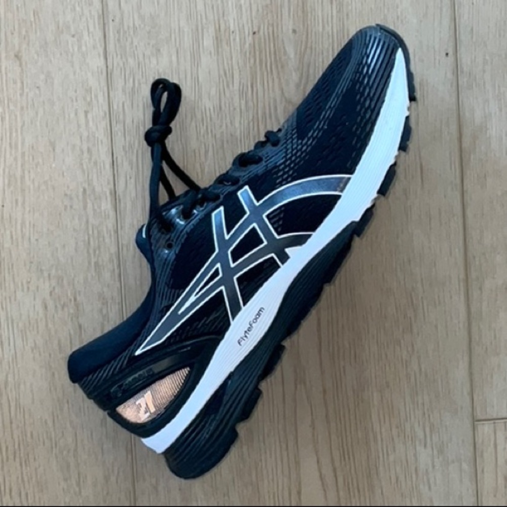 ASICS Nimbus 21 sz 10 right shoe only (amputee), new w/o box-tags, never worn.